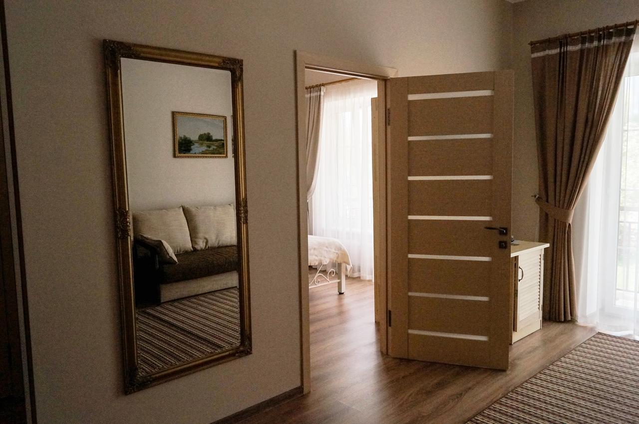 Tamerlan Khmelʼnytsʼkyy Exterior foto
